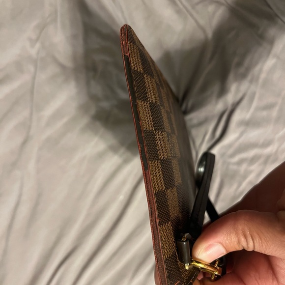 LV DAMIER WRISTLET - NEVERFUL POUCH - Picture 6 of 13